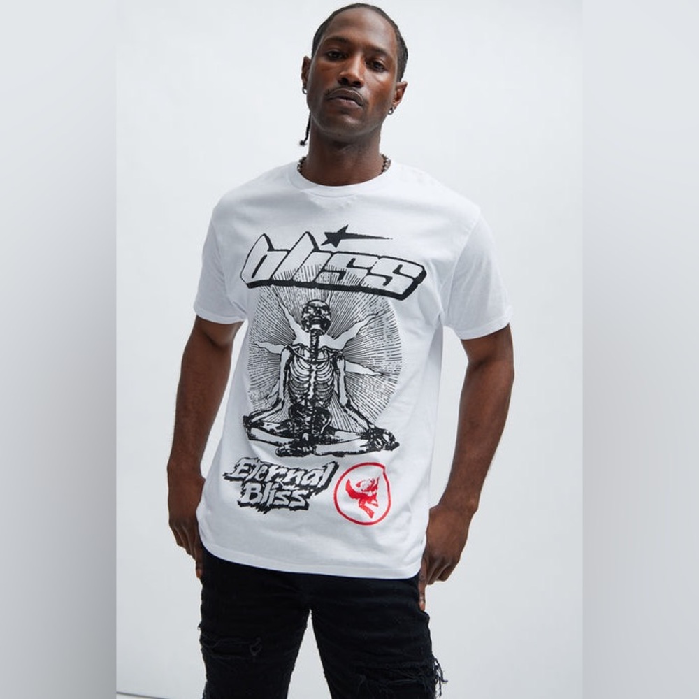 fashion nova — eternal bliss achieved graphic tee